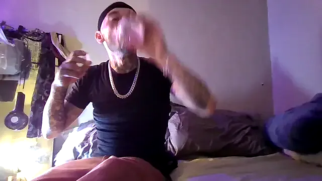 mysthush – webcam model profile photo Image 13