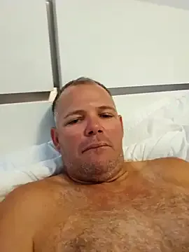 Earth_001 – webcam model profile photo Image 5