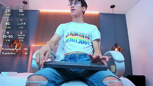 petalpage – webcam model profile photo Image 16