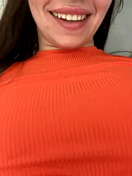 roouse – webcam model profile photo Image 10