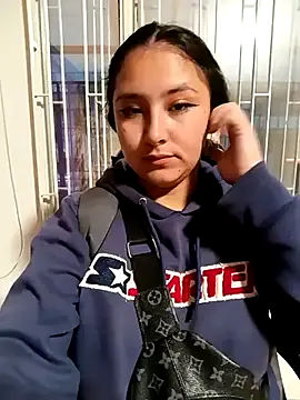 dears_pearlss – webcam model profile photo Image 4