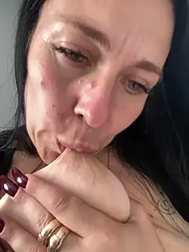 loving_ladies – webcam model profile photo Image 13