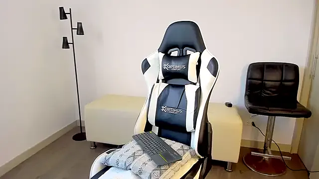 chinsemechan – webcam model profile photo Image 13