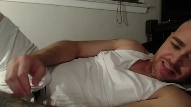 hornyshow_tv – webcam model profile photo Image 12