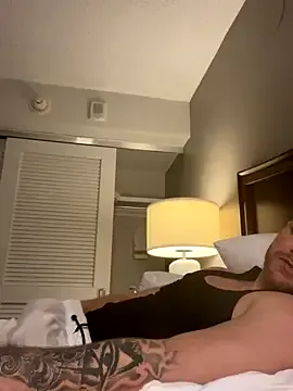 hornyshow_tv – webcam model profile photo Image 13