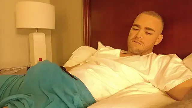 hornyshow_tv – webcam model profile photo Image 18