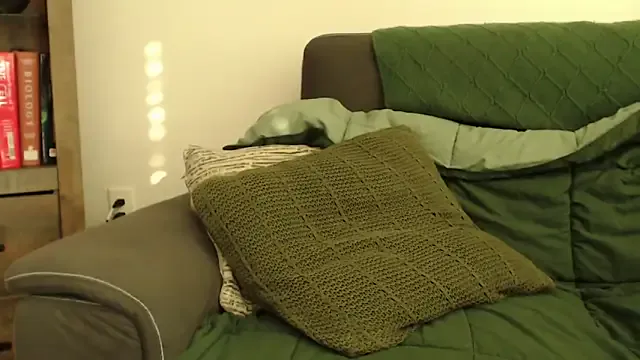 hornyshow_tv – webcam model profile photo Image 5