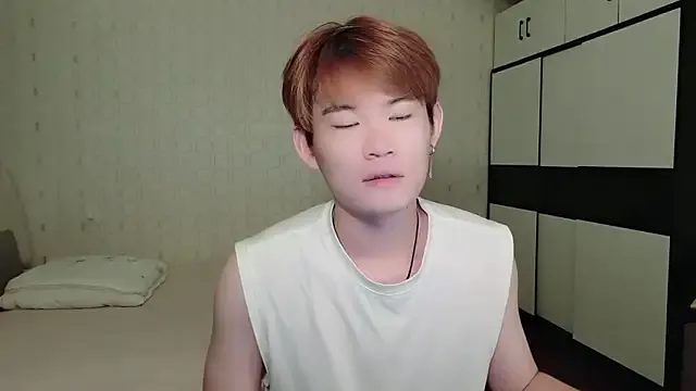 bisexualmilf – webcam model profile photo Image 14