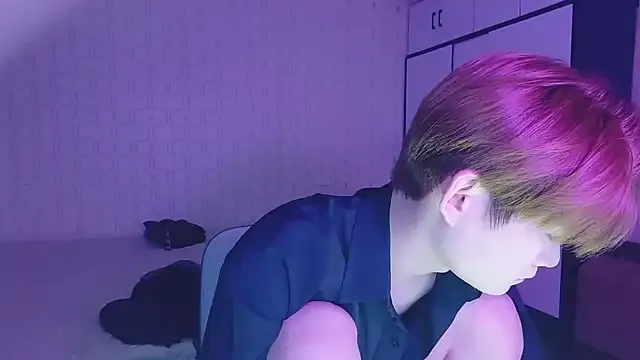 bisexualmilf – webcam model profile photo Image 8