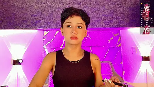 sadedonnick – webcam model profile photo Image 13