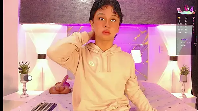 sadedonnick – webcam model profile photo Image 4