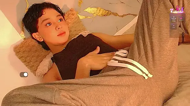 sadedonnick – webcam model profile photo Image 8