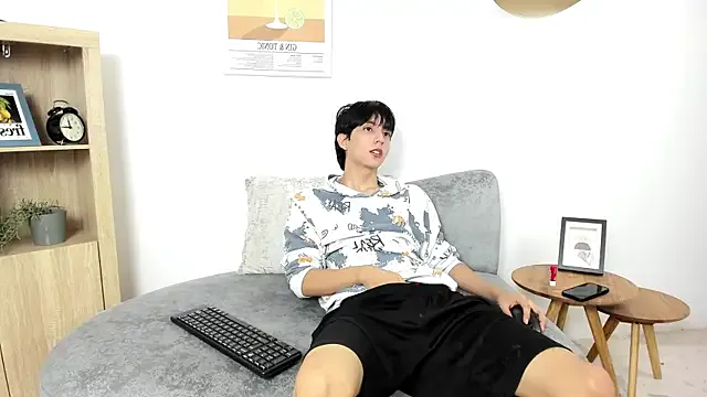 leviavillat – webcam model profile photo Image 9