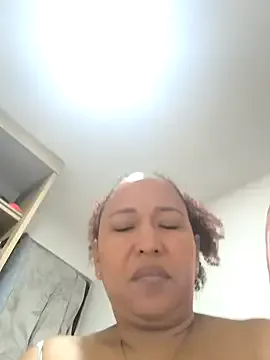 someone_sweet – webcam model profile photo Image 10