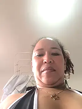 someone_sweet – webcam model profile photo Image 15