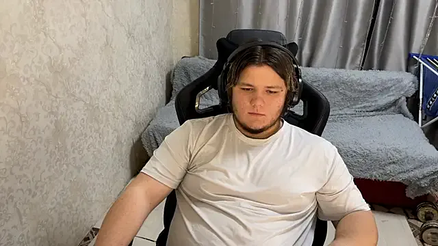 aa135777 – webcam model profile photo Image 9