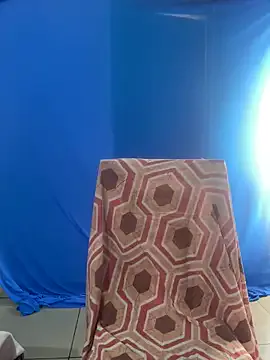 IORio2 – webcam model profile photo Image 12