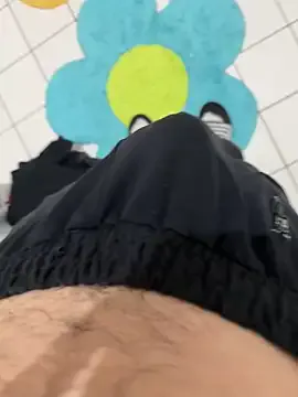 Earth_001 – webcam model profile photo Image 10