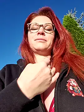 bisexualmilf – webcam model profile photo Image 13