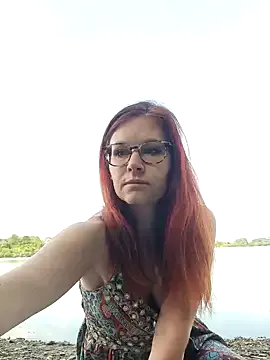 bisexualmilf – webcam model profile photo Image 9