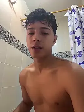 MaeAnna – webcam model profile photo Image 3