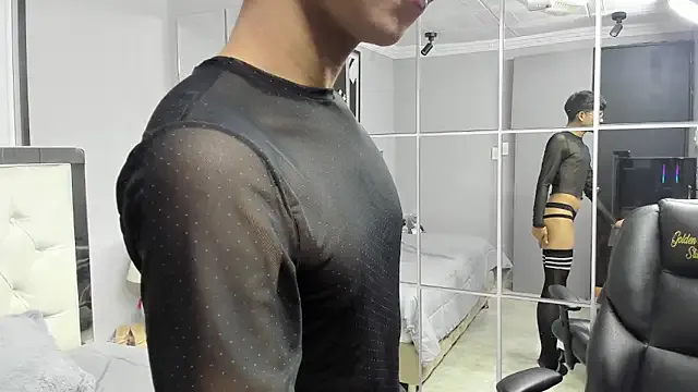 blissence – webcam model profile photo Image 9