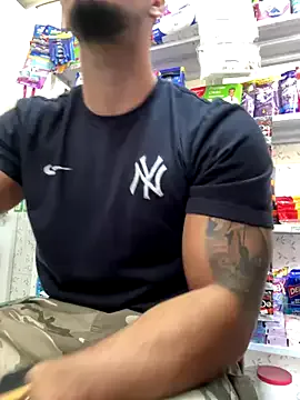 dannys__20 – webcam model profile photo Image 10