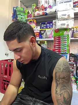 dannys__20 – webcam model profile photo Image 15