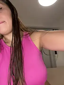 evelune – webcam model profile photo Image 8