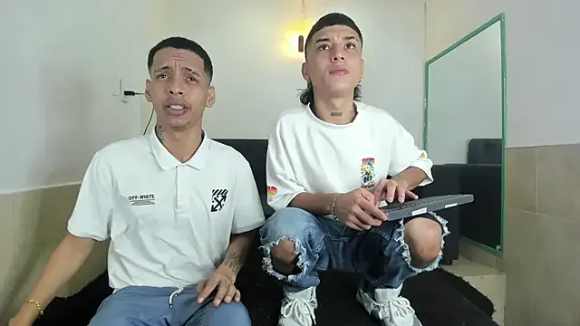 DuoHotBoys Image 4