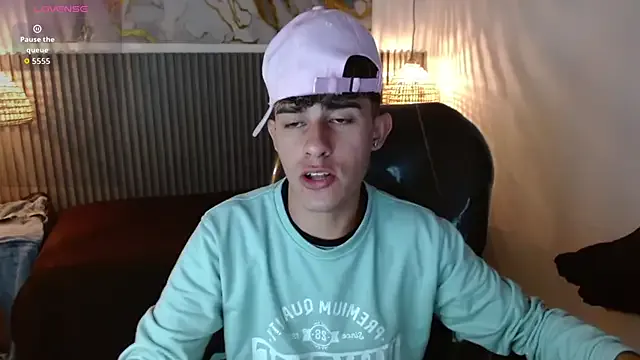 hornyshow_tv – webcam model profile photo Image 13