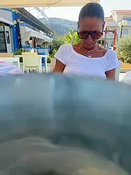 MaximoBenetti – webcam model profile photo Image 3