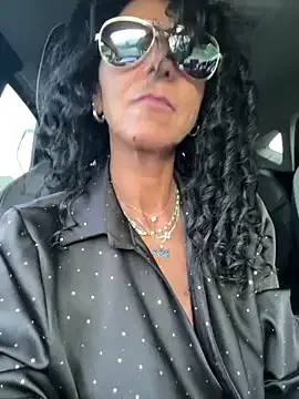 MaximoBenetti – webcam model profile photo Image 7