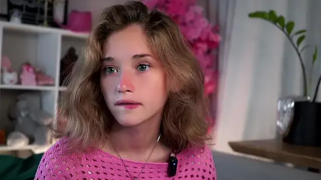 cutefluffy – webcam model profile photo Image 4