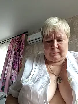 WitchAnnie – webcam model profile photo Image 17