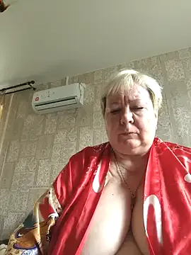 WitchAnnie – webcam model profile photo Image 4