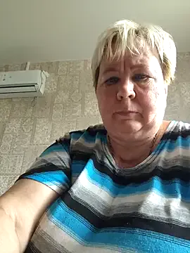 WitchAnnie – webcam model profile photo Image 6