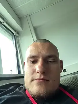 bisexualmilf – webcam model profile photo Image 14