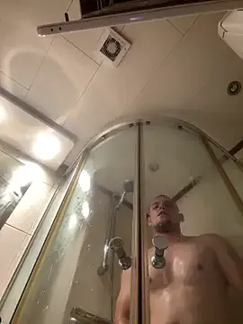 bisexualmilf – webcam model profile photo Image 19