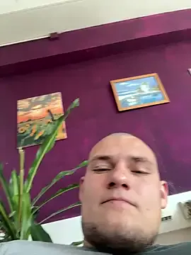 bisexualmilf – webcam model profile photo Image 6