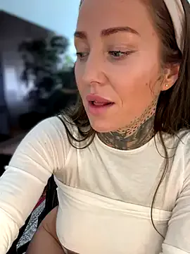 sellapink – webcam model profile photo Image 4