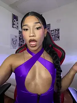 milknhunnny – webcam model profile photo Image 2