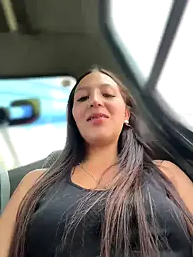 starvingo2002 – webcam model profile photo Image 4