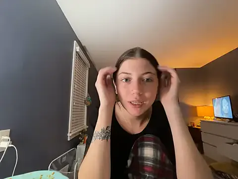 emilycoco Image 4
