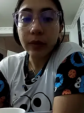 dears_pearlss – webcam model profile photo Image 4