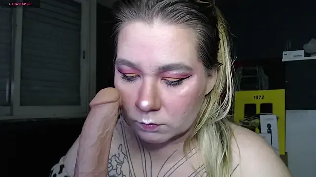 leticiawhitey – webcam model profile photo Image 6