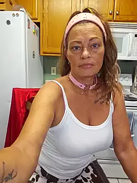 DomManlyGuy – webcam model profile photo Image 18