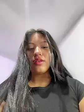 Estefanii- – webcam model profile photo