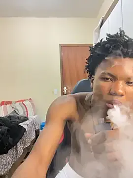 anhkiet_huang – webcam model profile photo Image 11