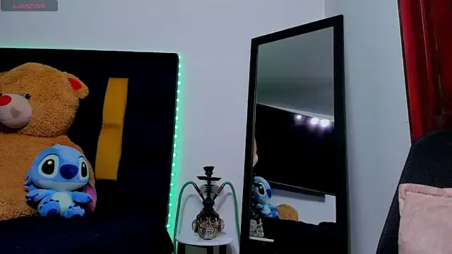 QYBOYS-001 – webcam model profile photo Image 17